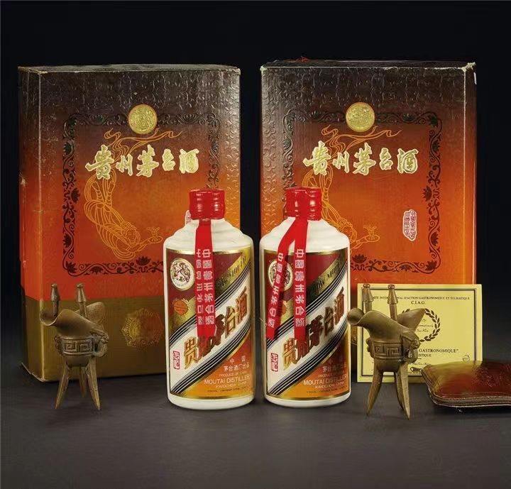 察布查尔礼盒茅台酒回收